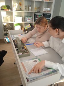  Урок химии в 10 классе.