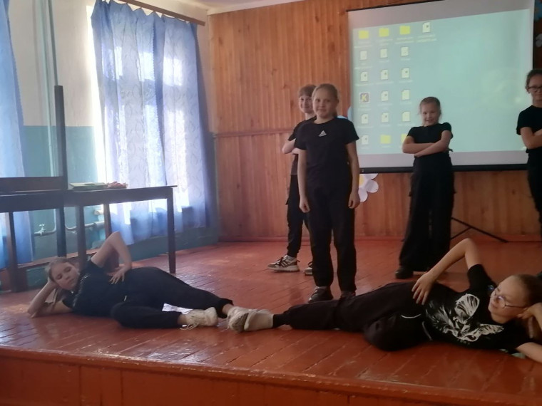 «Учителям посвящается».